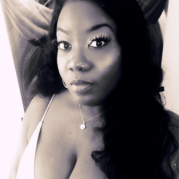 Meet your Posher, Tinnikka - Picture 1 of 1